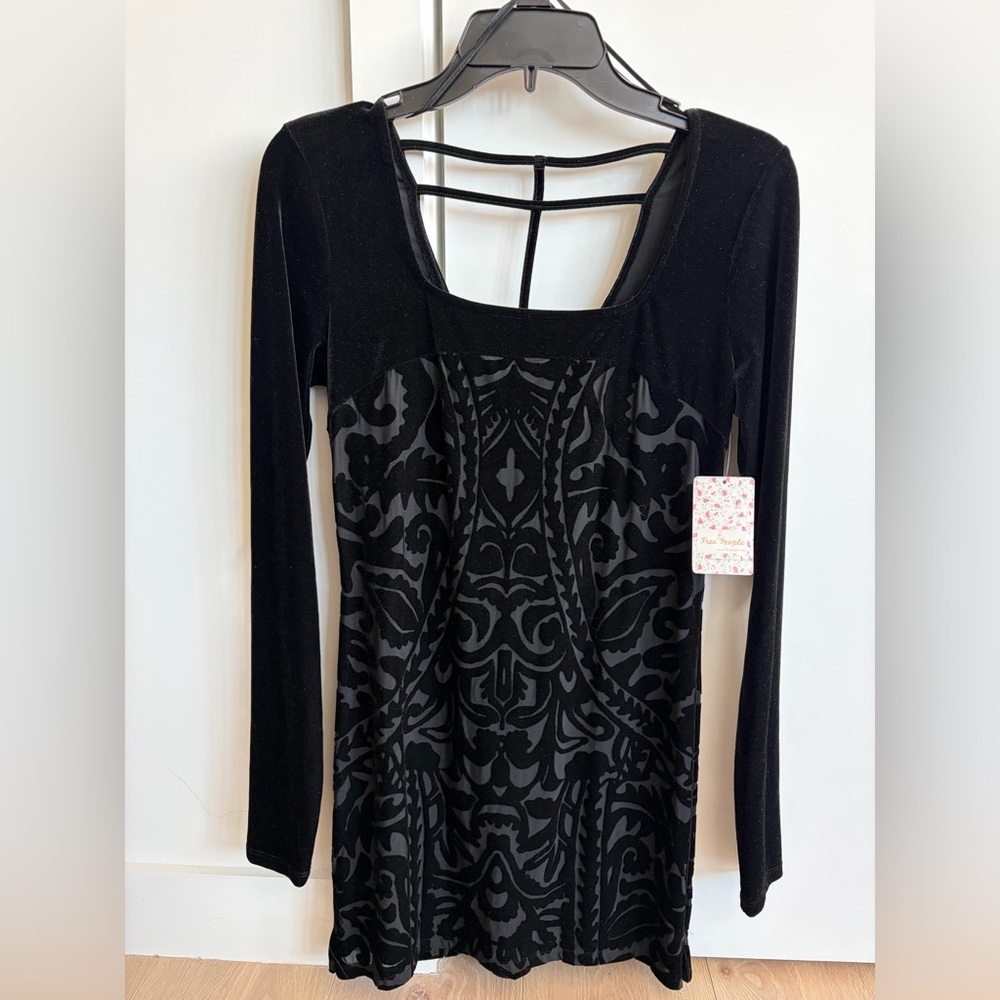 Free people black velvet dress NWT size S